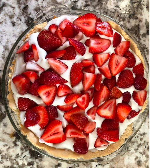 this week in our kitchen: summer strawberry tart