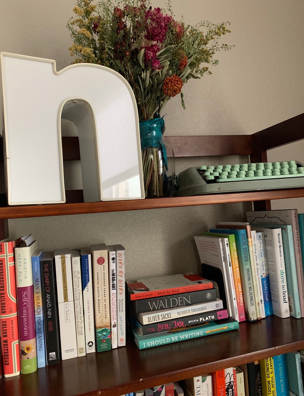 the waiting is the hardest part (of reading)